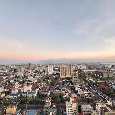 Coast Stay By J 40Th Floor Penthouse Манила Экстерьер фото