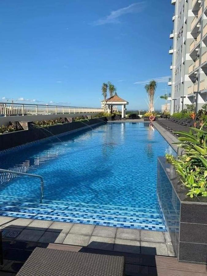 Coast Stay By J 40Th Floor Penthouse Манила Экстерьер фото